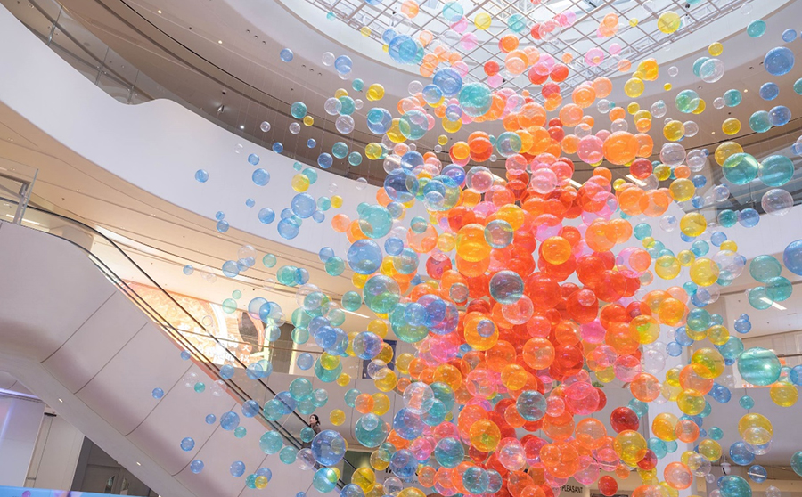 Walking On Air Art on the Move: Henderson China's Starhill West Coast Center and Starhill Plaza Charity Art Exhibition Launched